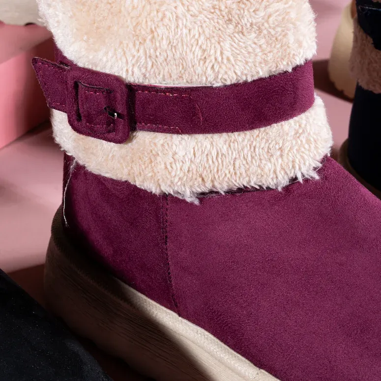 Ugg Cozy Boot نعل خفيف ومتين